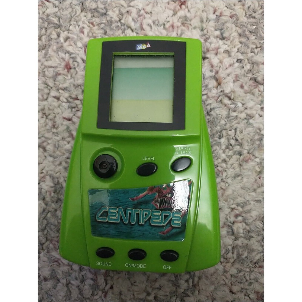 2001 CENTIPEDE Handheld Game MGA Entertainment Classic Atari Arcade Game WORKS